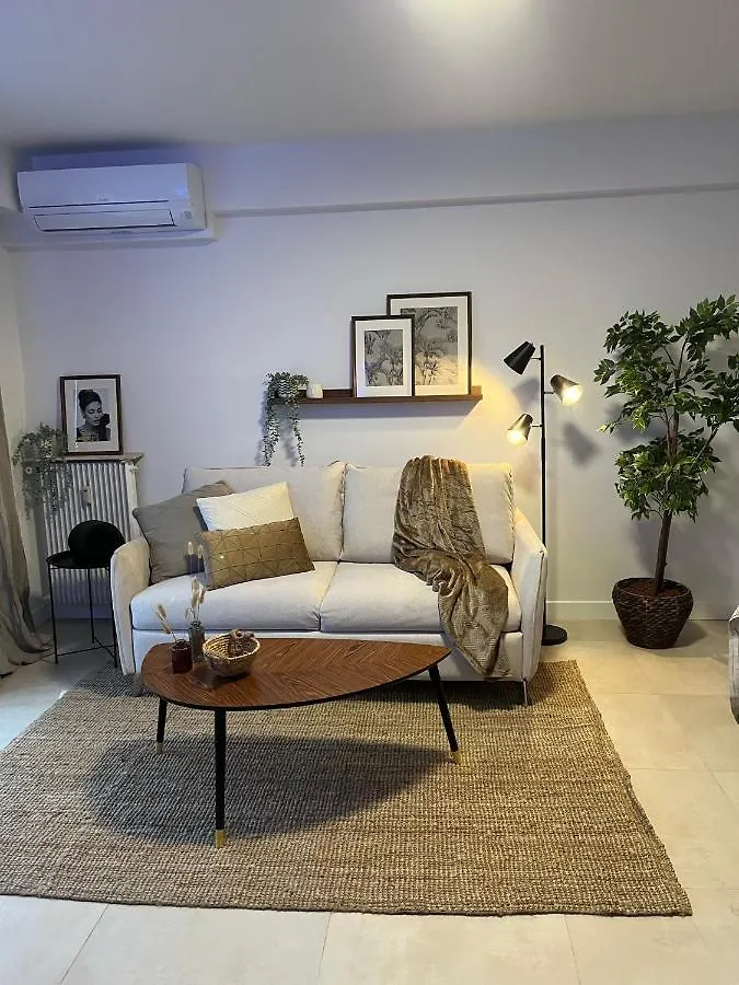 T2 proche commodités Nice Appartement