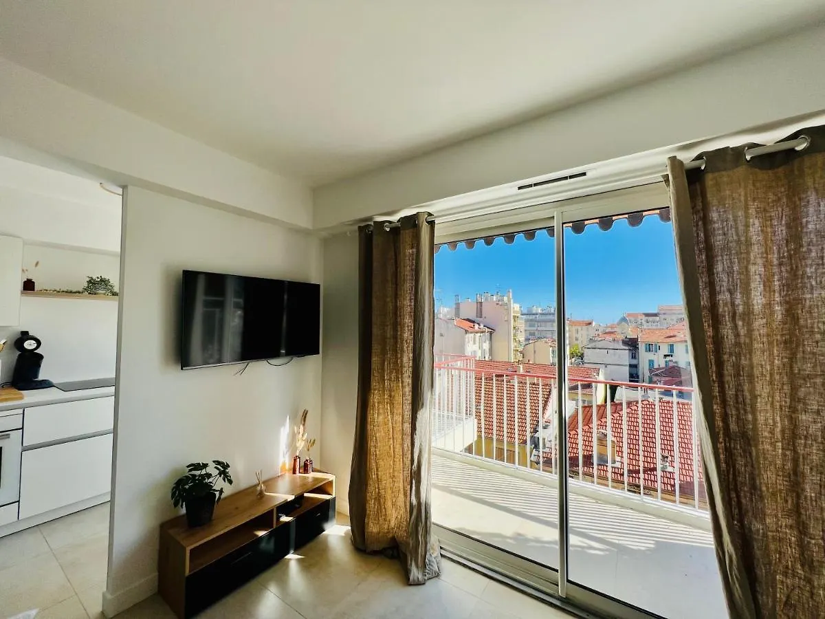 Appartement T2 proche commodités Nice