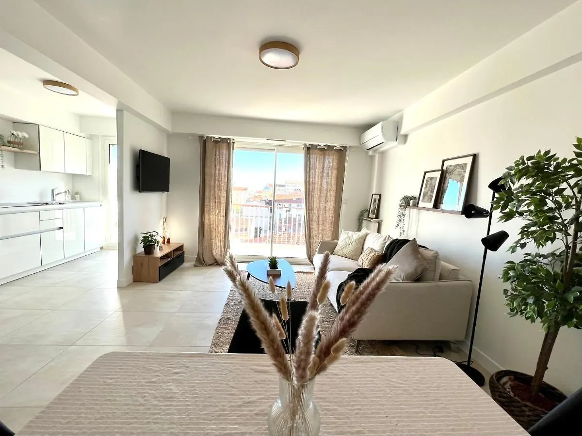 Palais Royal - Appartement Tout Confort Nice 0*,